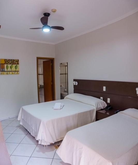 Ville Park Hotel Ourinhos Eksteriør bilde