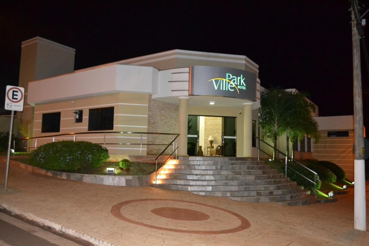 Ville Park Hotel Ourinhos Eksteriør bilde